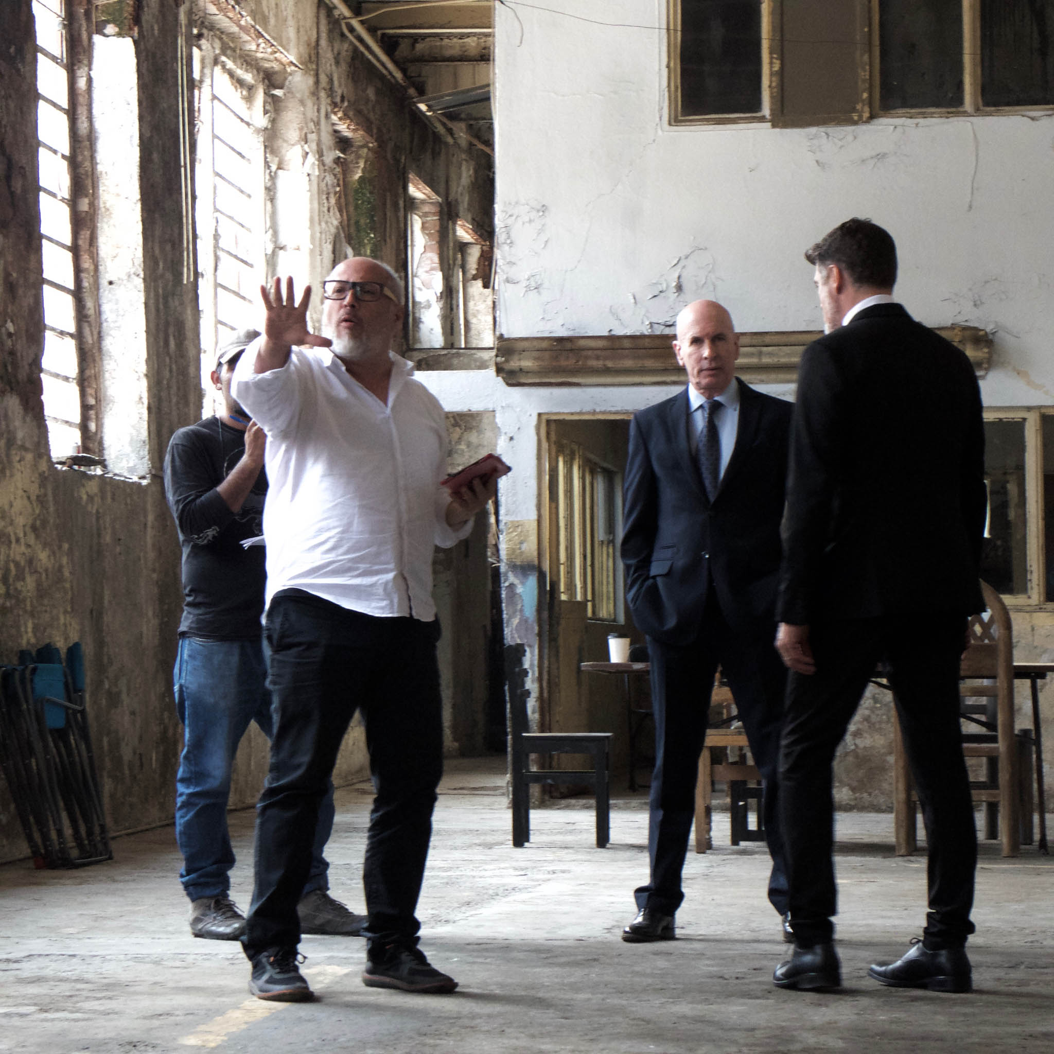 Nada Personal &mdash; James Johnson